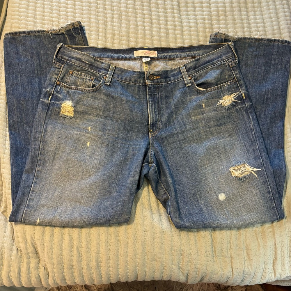 Old Navy Y2K “Boy Cut” Distressed Straight Leg Jeans in Size 18